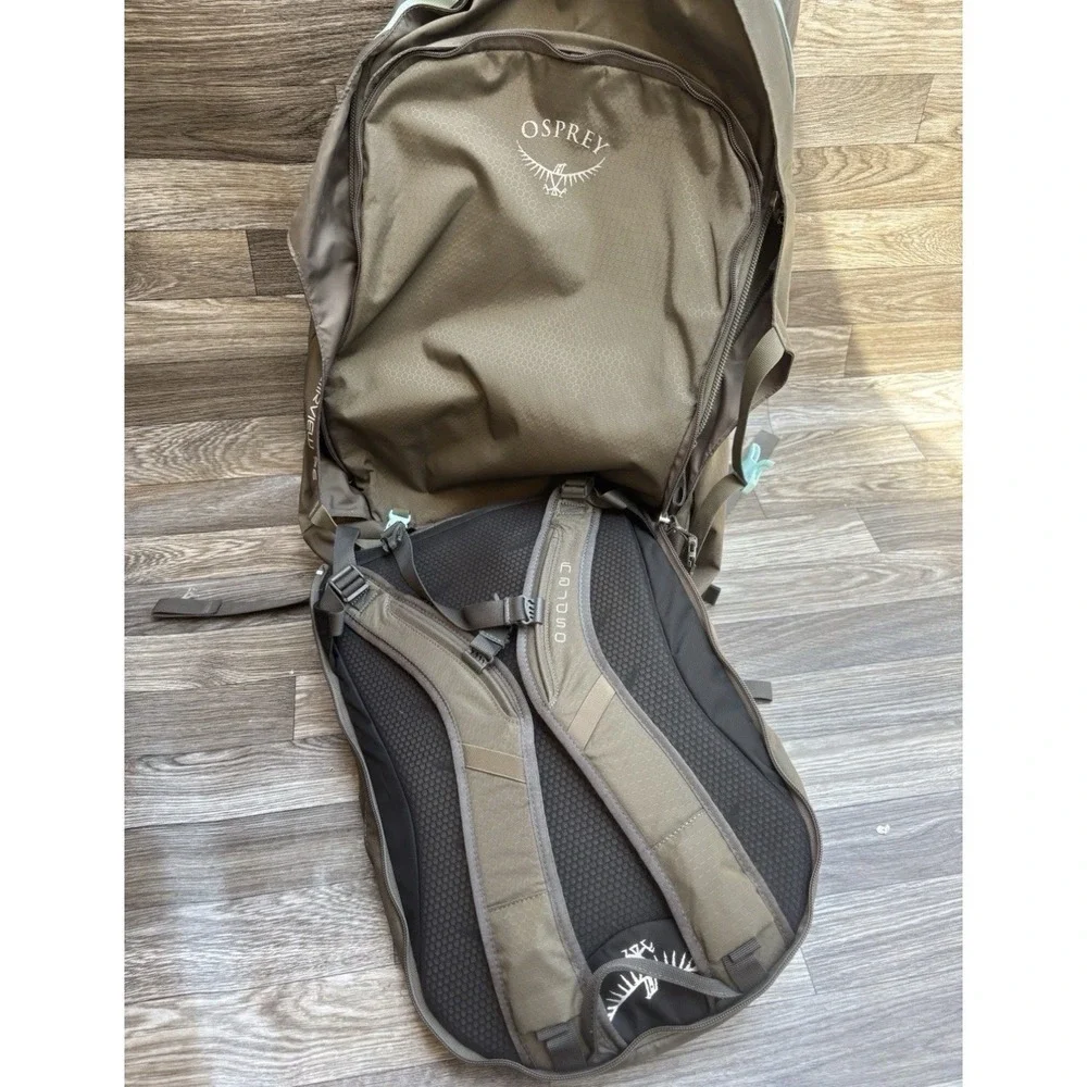 Osprey Fairview 70 Women's Travel Backpack, Misty Grey, WS/M